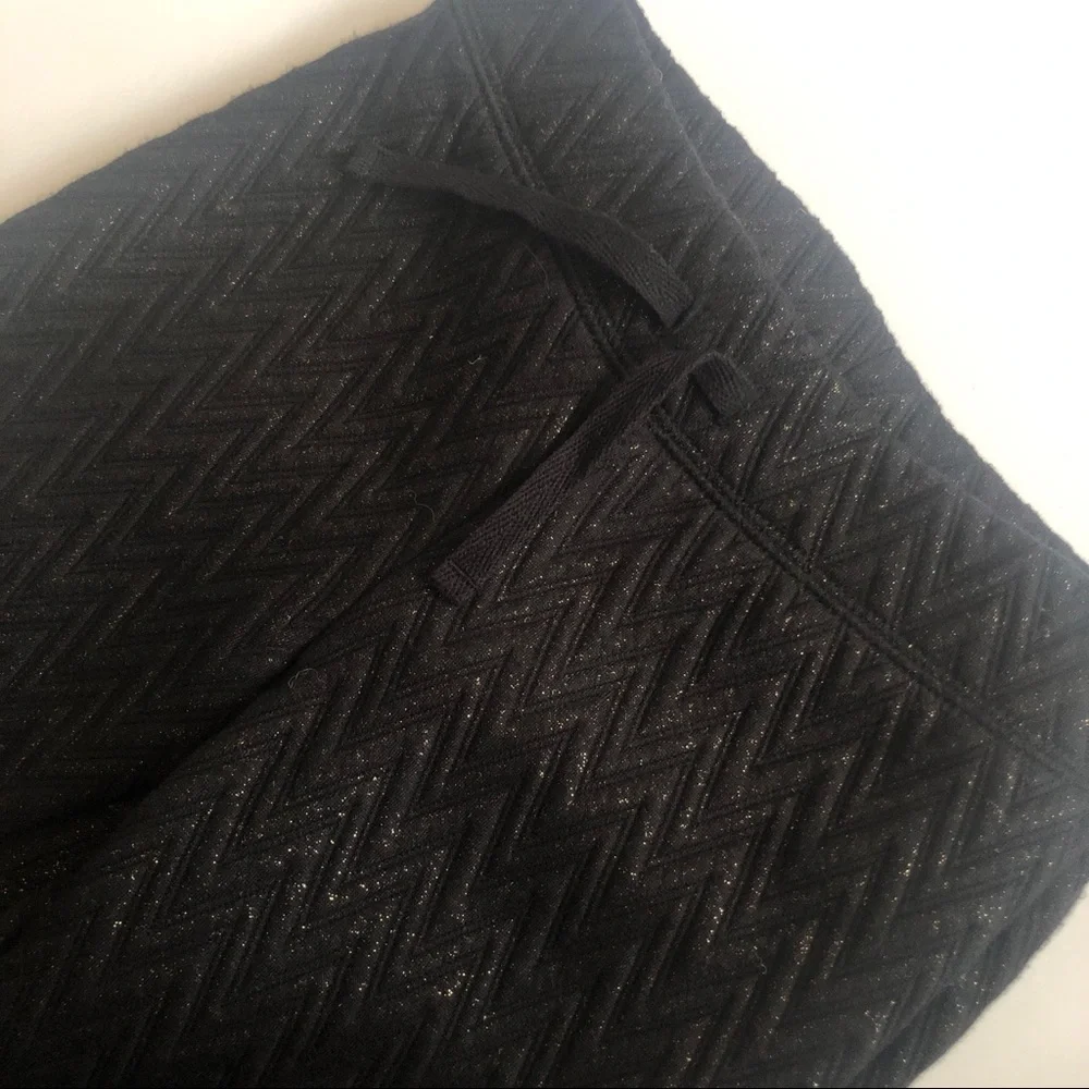 Gap kids Gold Metallic & Black Chevron Print Lounge Joggers